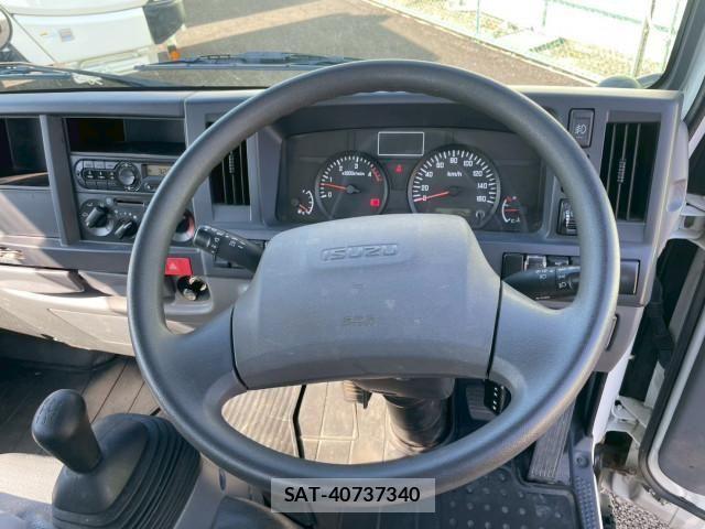 Isuzu ELF TRUCK 2017-04 1227903-25