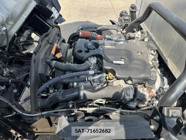 Isuzu ELF TRUCK 2017-03 1235852-9