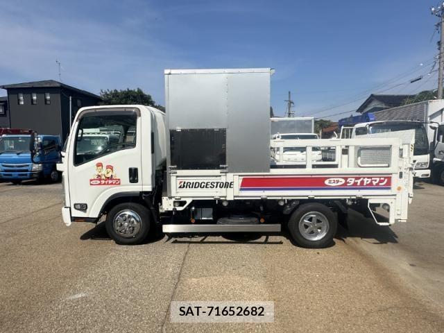 Isuzu ELF TRUCK 2017-03 1235852-6