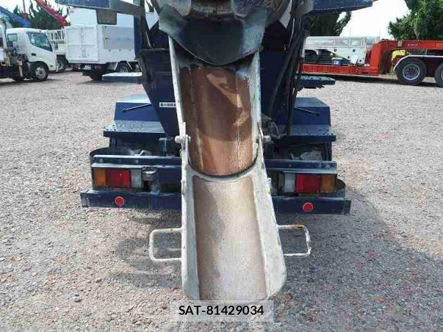 Isuzu ELF TRUCK 2018-03 1256588-24