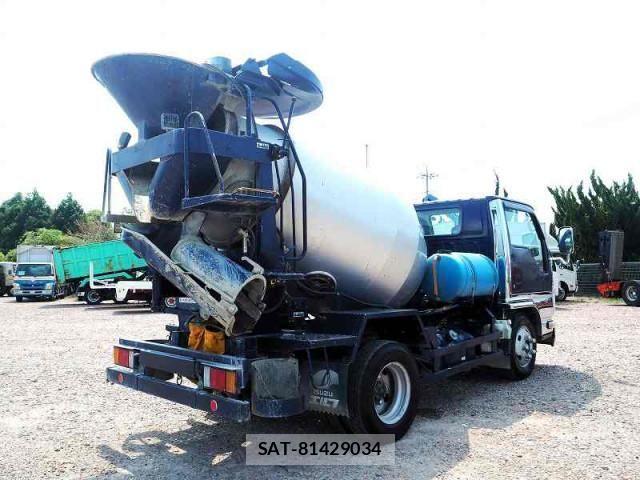 Isuzu ELF TRUCK 2018-03 1256588-4