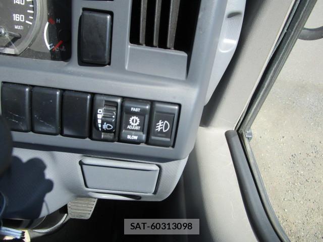 Isuzu ELF TRUCK 2014-01 1256578-11