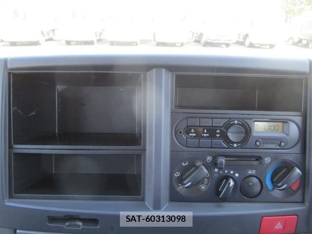 Isuzu ELF TRUCK 2014-01 1256578-16