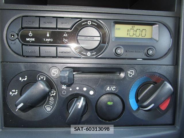 Isuzu ELF TRUCK 2014-01 1256578-17