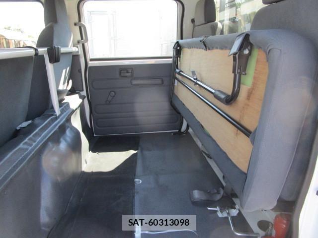 Isuzu ELF TRUCK 2014-01 1256578-24
