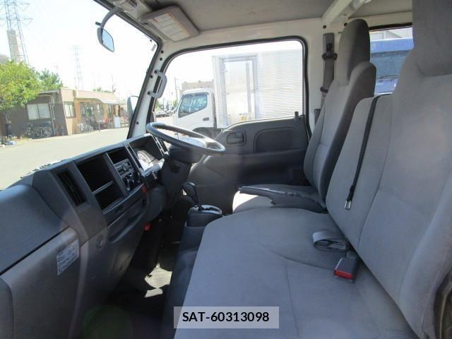 Isuzu ELF TRUCK 2014-01 1256578-25