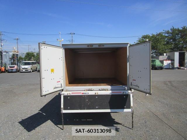 Isuzu ELF TRUCK 2014-01 1256578-8