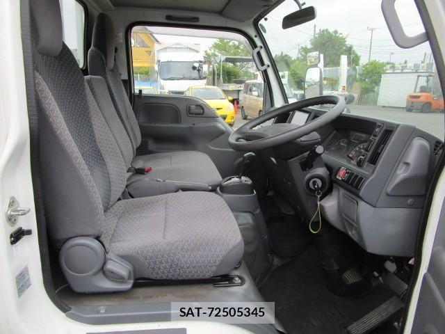 Isuzu ELF TRUCK 2018-04 1256589-10