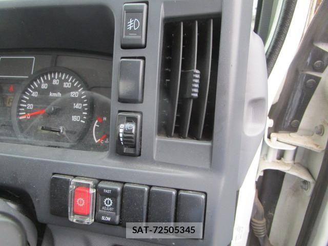 Isuzu ELF TRUCK 2018-04 1256589-14