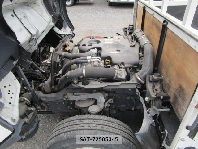 Isuzu ELF TRUCK 2018-04 1256589-20