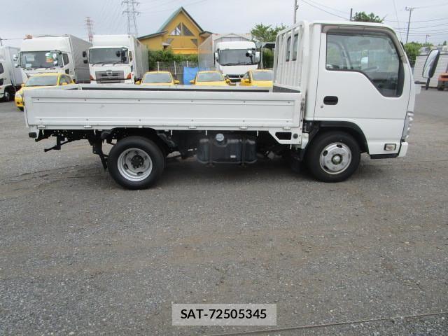 Isuzu ELF TRUCK 2018-04 1256589-5