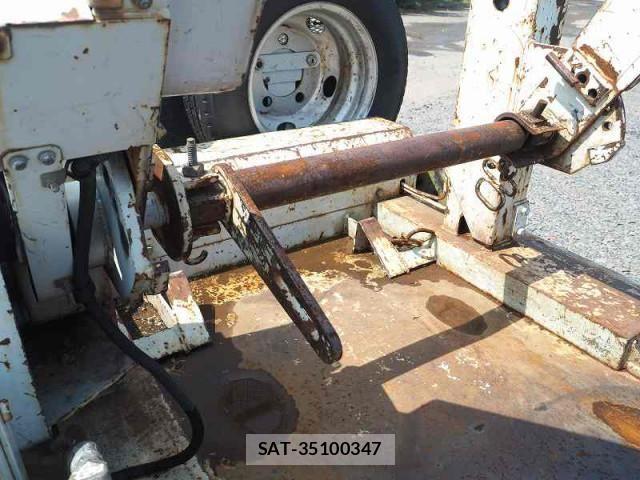 Isuzu ELF TRUCK 2010-06 1256571-24