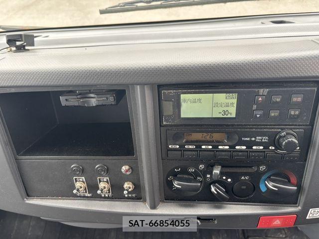 Isuzu ELF TRUCK 2011-09 1291062-8
