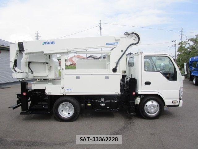 Isuzu ELF TRUCK 2017-09 1291076-4