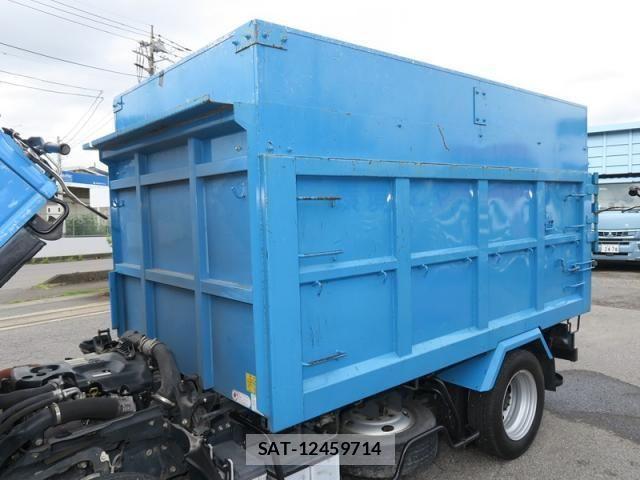 Isuzu ELF TRUCK 2015-04 1307554-16