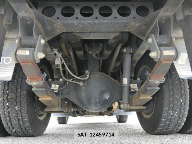Isuzu ELF TRUCK 2015-04 1307554-22
