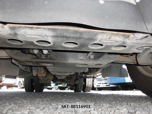 Isuzu ELF TRUCK 2018-07 1307559-26