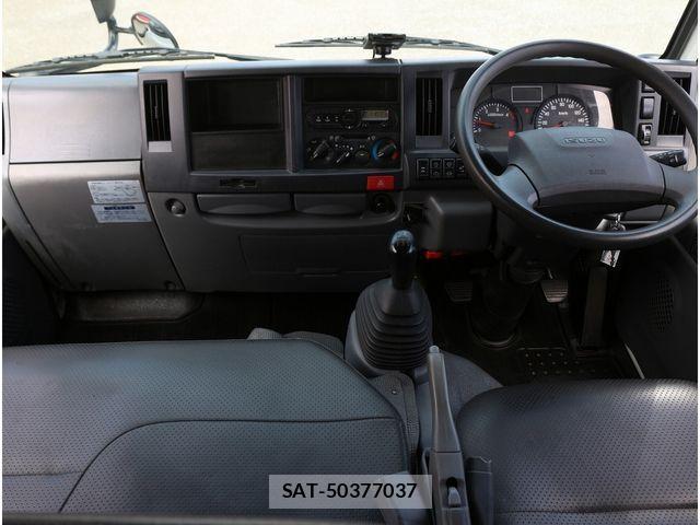 Isuzu ELF TRUCK 2018-05 1312722-20