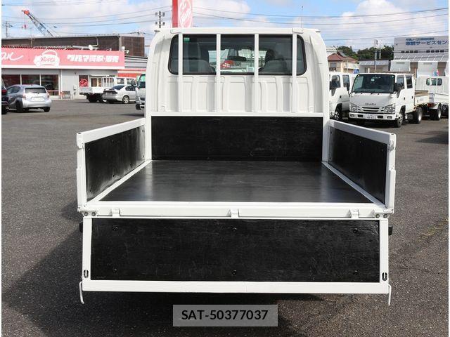Isuzu ELF TRUCK 2018-05 1312722-7