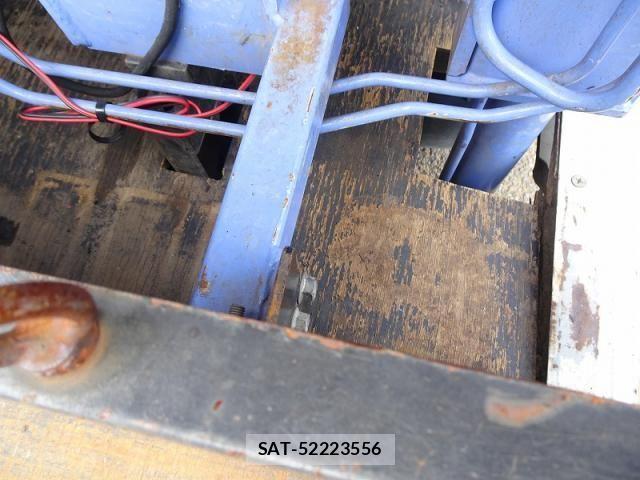 Isuzu ELF TRUCK 2015-10 1319454-11