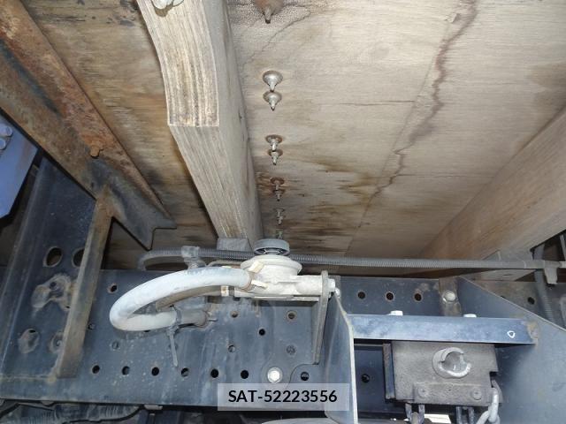 Isuzu ELF TRUCK 2015-10 1319454-16