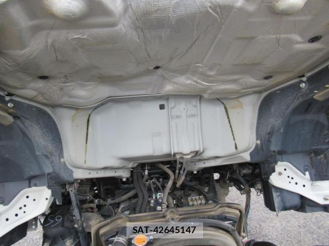 Isuzu ELF TRUCK 2018-07 1330654-21