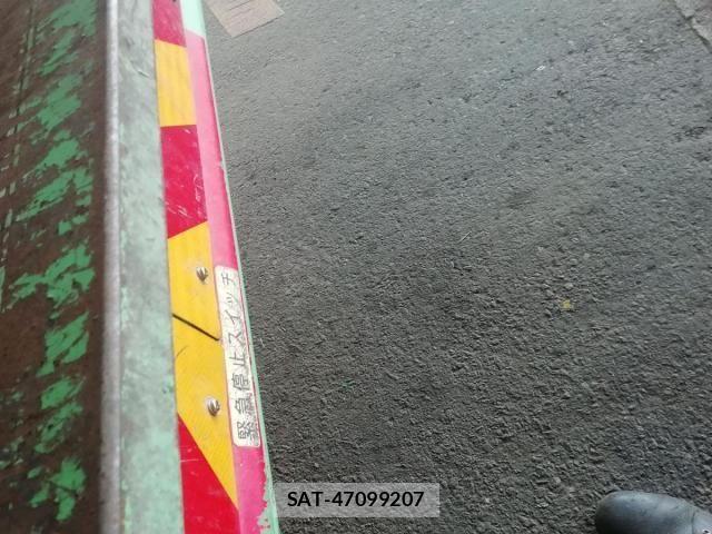 Isuzu ELF TRUCK 2017-04 1345791-17