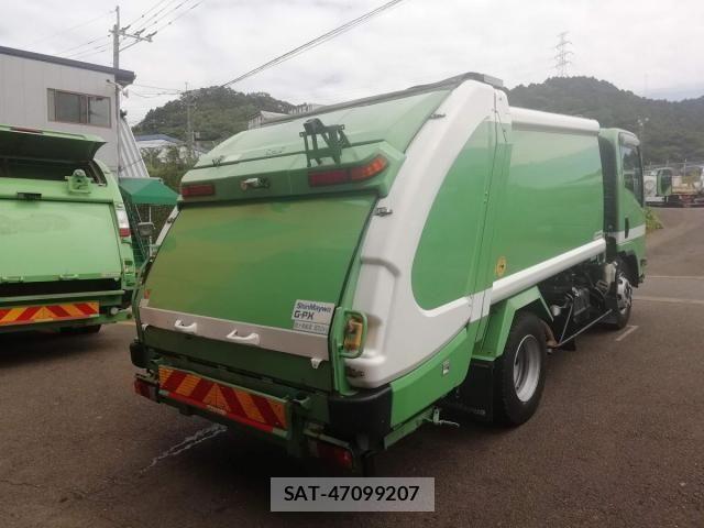 Isuzu ELF TRUCK 2017-04 1345791-4