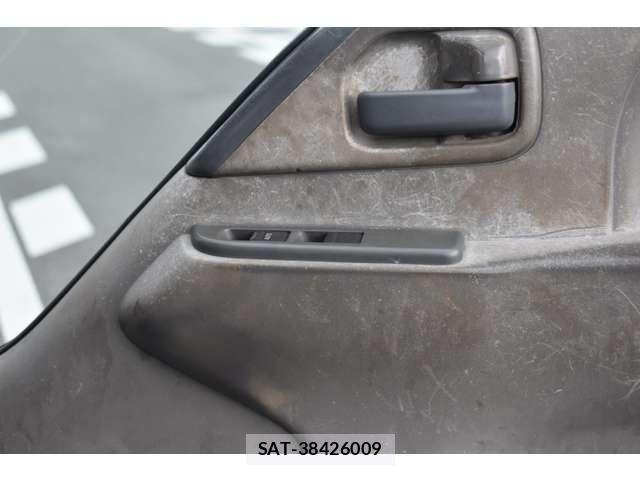 Isuzu ELF TRUCK 2015-03 1354001-9