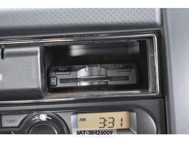 Isuzu ELF TRUCK 2015-03 1354001-4