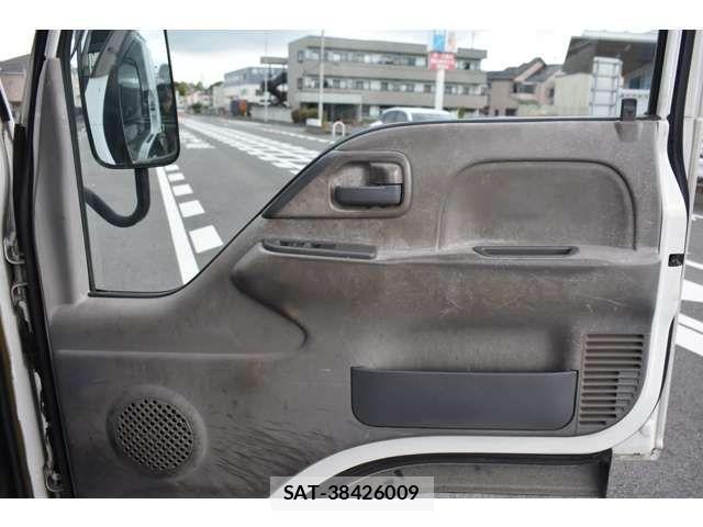 Isuzu ELF TRUCK 2015-03 1354001-8