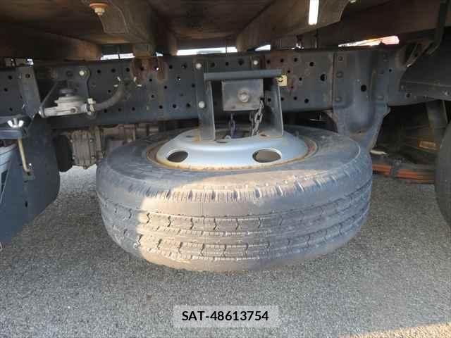 Isuzu ELF TRUCK 2018-08 1366187-13