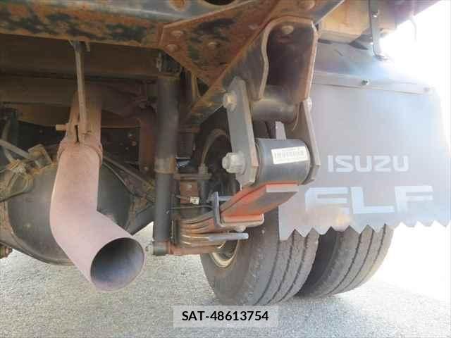 Isuzu ELF TRUCK 2018-08 1366187-16