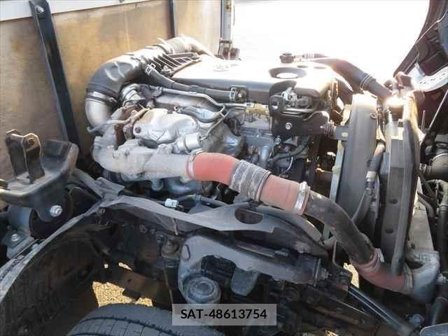 Isuzu ELF TRUCK 2018-08 1366187-22