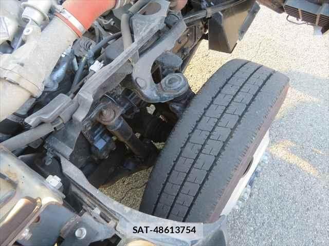 Isuzu ELF TRUCK 2018-08 1366187-24