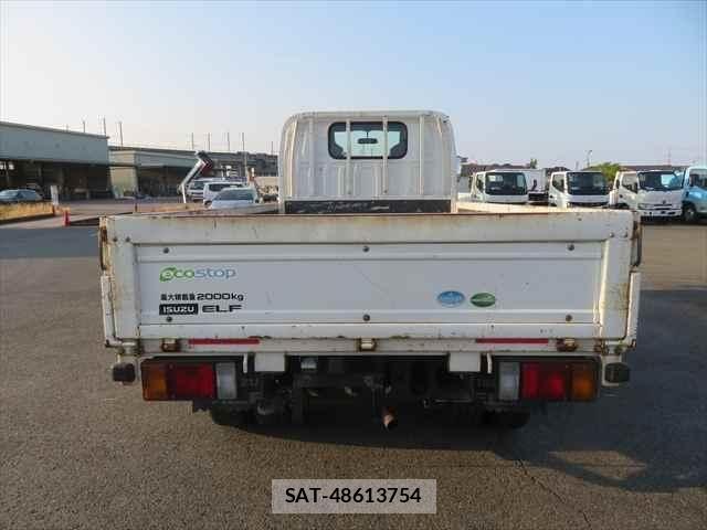 Isuzu ELF TRUCK 2018-08 1366187-6