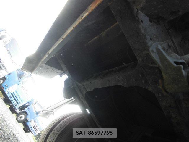 Isuzu ELF TRUCK 2011-02 1380551-12