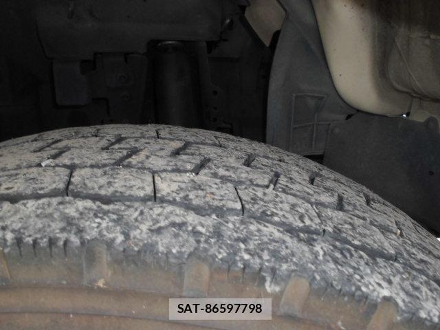 Isuzu ELF TRUCK 2011-02 1380551-19