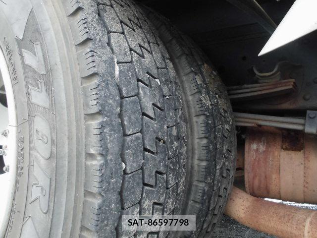 Isuzu ELF TRUCK 2011-02 1380551-21