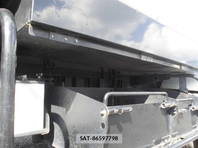 Isuzu ELF TRUCK 2011-02 1380551-23