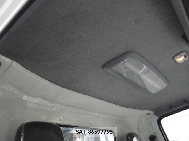 Isuzu ELF TRUCK 2011-02 1380551-26