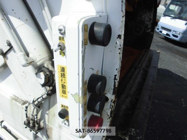 Isuzu ELF TRUCK 2011-02 1380551-7