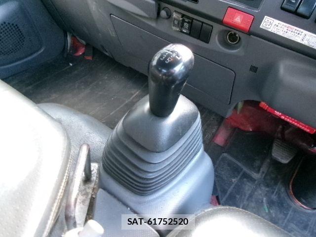 Isuzu ELF TRUCK 2010-12 1386342-19