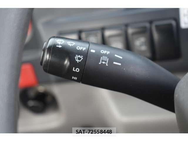Isuzu ELF TRUCK 2015-06 1390302-13