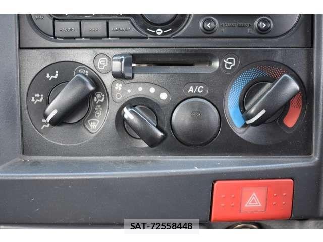 Isuzu ELF TRUCK 2015-06 1390302-15