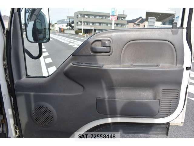 Isuzu ELF TRUCK 2015-06 1390302-8