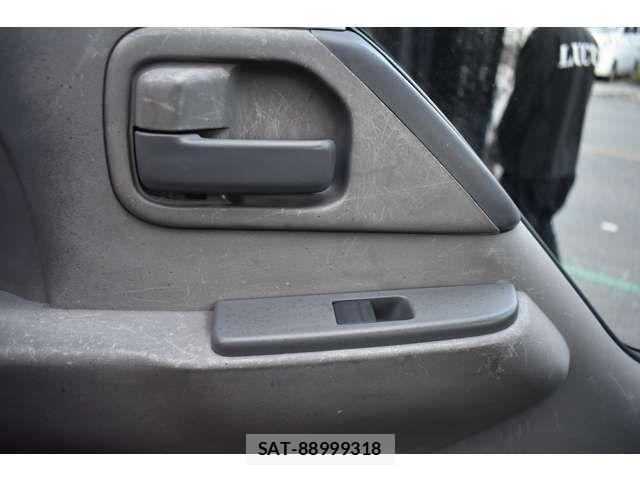 Isuzu ELF TRUCK 2014-05 1390300-11