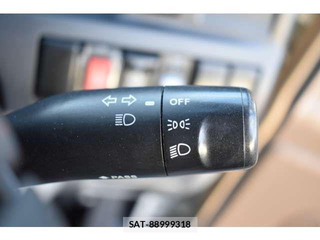 Isuzu ELF TRUCK 2014-05 1390300-16