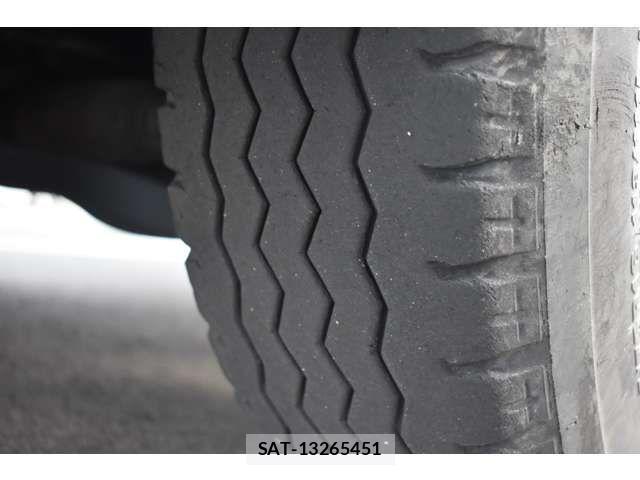 Isuzu ELF TRUCK 2014-09 1390301-9