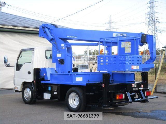 Isuzu ELF TRUCK 2017-08 1412178-2